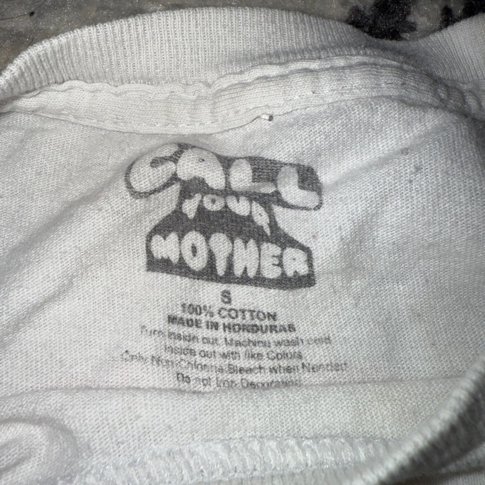 Graphic Tee - Picture 3 of 3